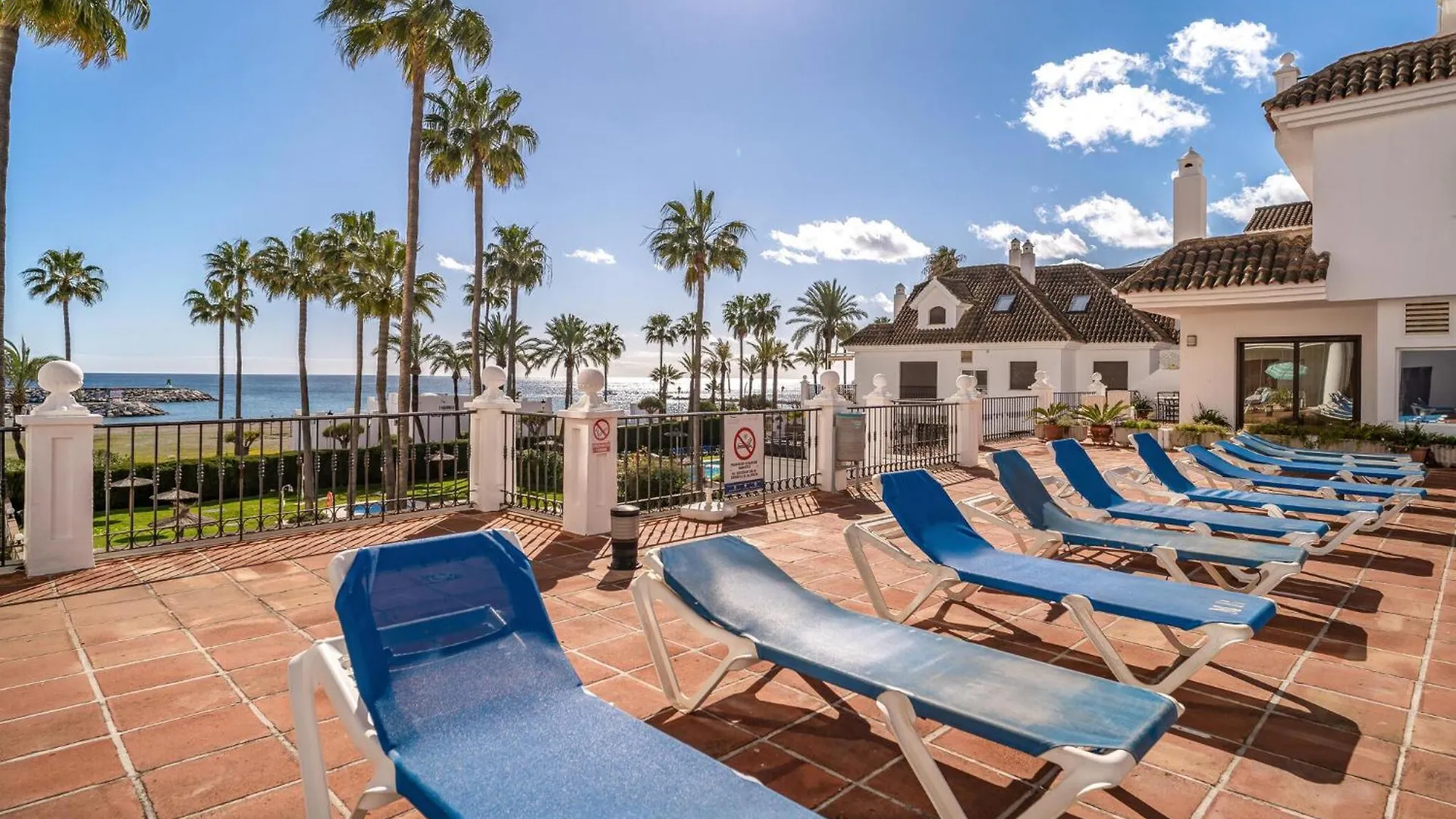Beautiful Apartment In Manilva With House Sea View