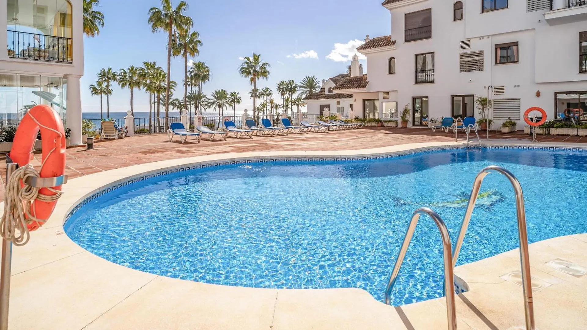 Beautiful Apartment In Manilva With House Sea View location